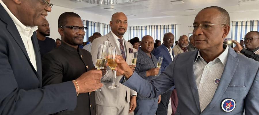 NO ANO DOS 50 ANOS DO CLUBE PRESIDENTE DO INTER DEFENDE MAIS CONQUISTAS 